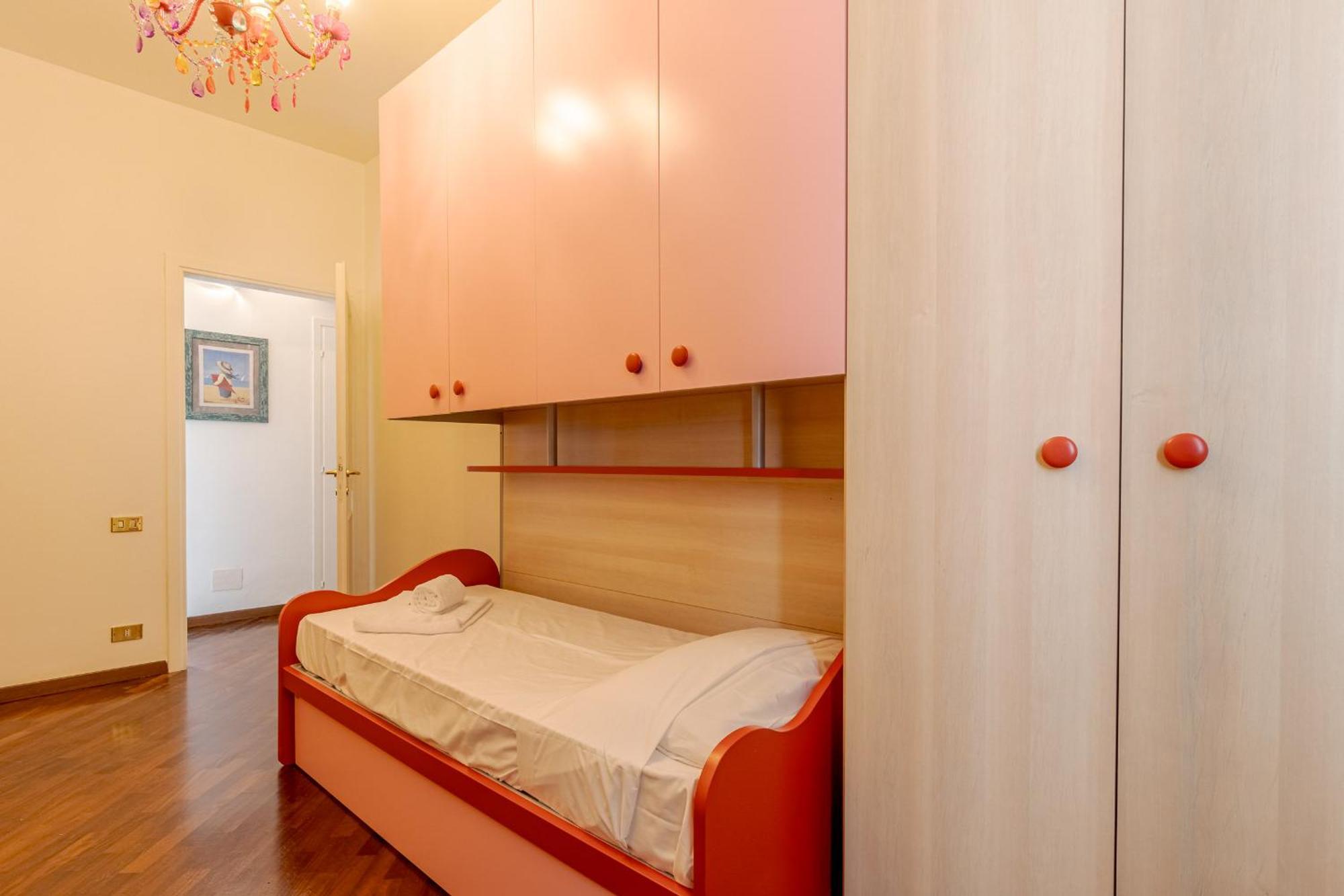 Porto Antico X6 Apartment Genoa