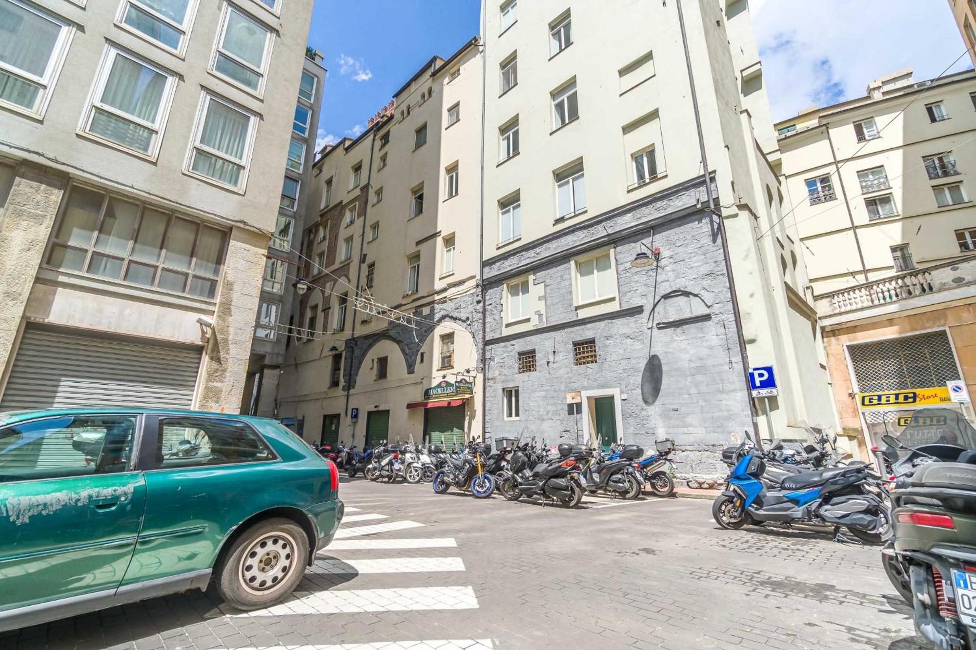 Porto Antico X6 *